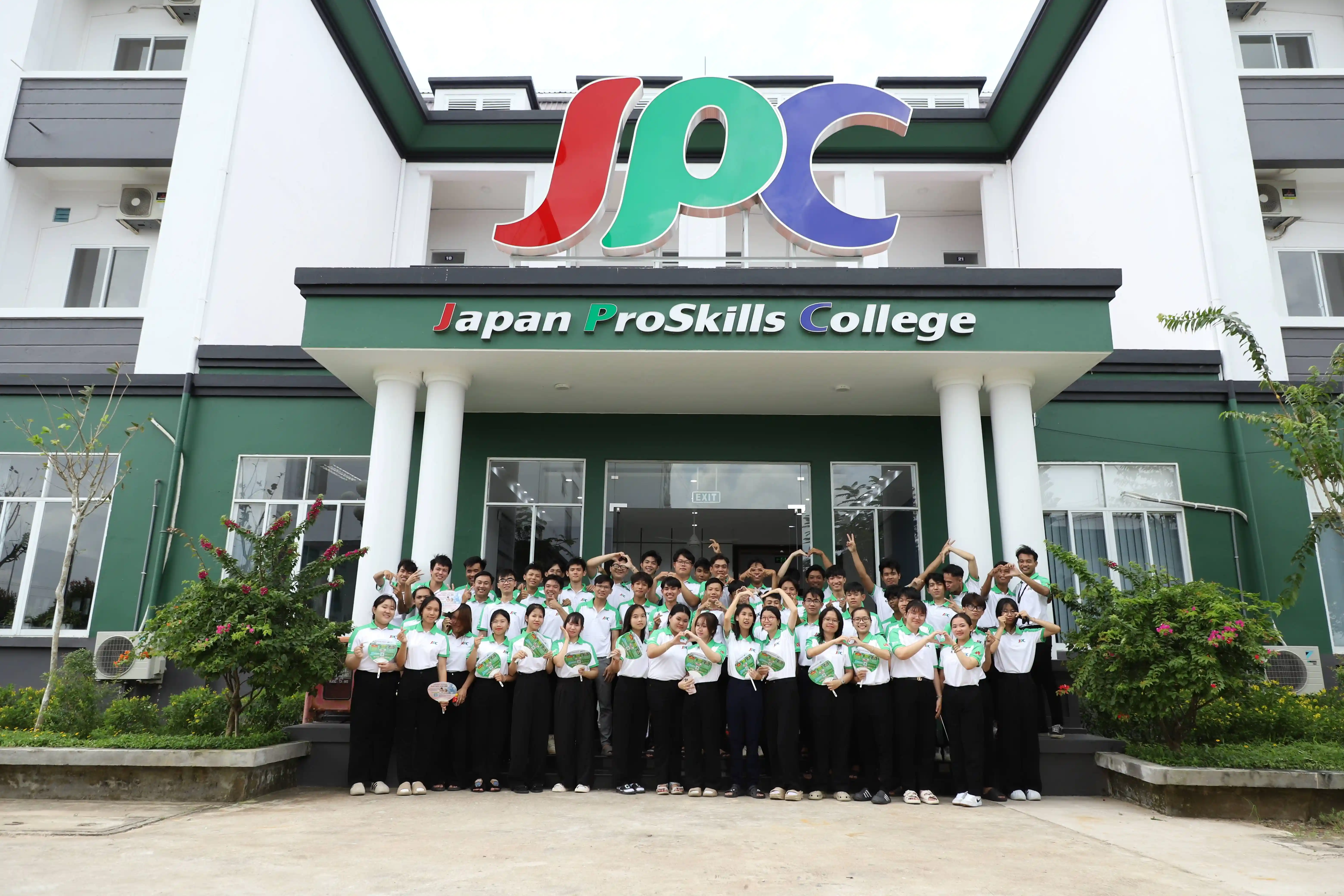 Trường trung cấp chuyên nghiệp Nhật Bản