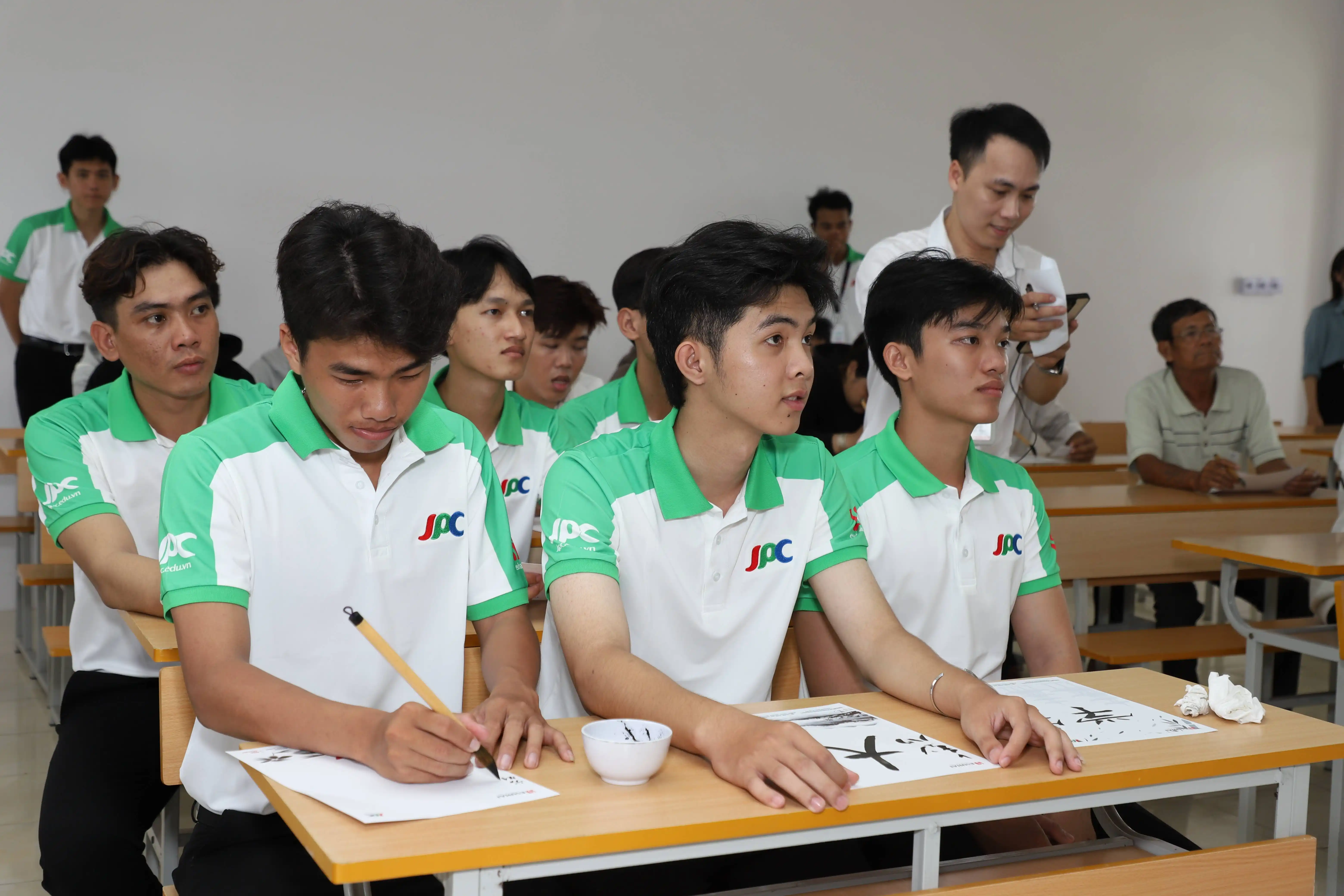 Trường trung cấp chuyên nghiệp Nhật Bản